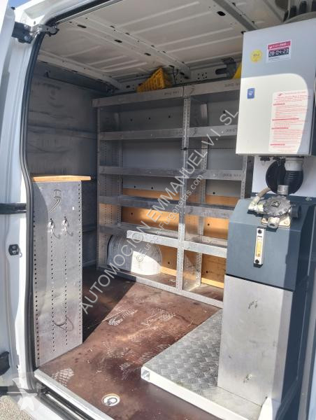 Bedrijfswagen Renault 2.3 DCI 125