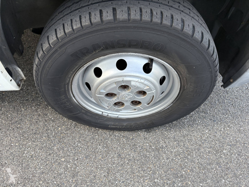 Bedrijfswagen Peugeot III L2H2 2.2 HDi100...