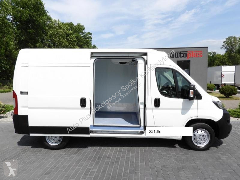 Autoutilitară Peugeot BOXER  FURGON CHŁODNIA...
