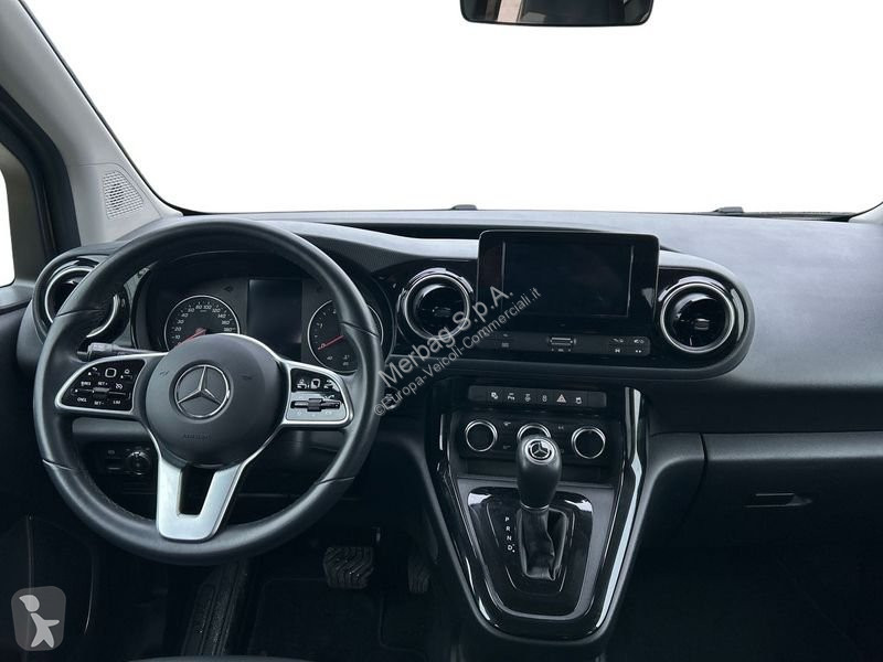 Veicolo commerciale Mercedes 180 d Sport