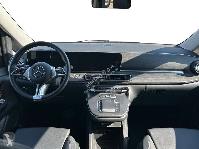 Véhicule utilitaire Mercedes 250 d Automatic...