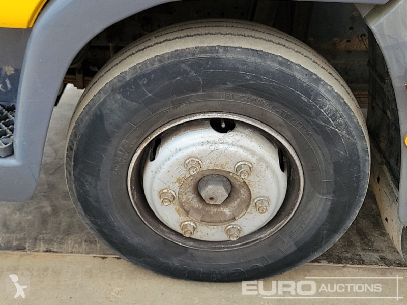 Furgoneta Iveco 100E18