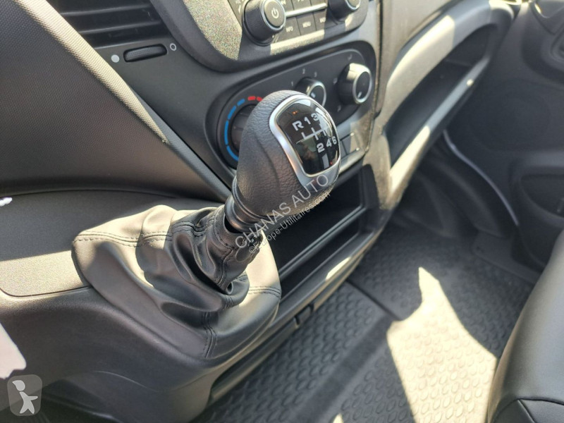 Autoutilitară Iveco 35C16 160CV 3L ALUMINIUM...