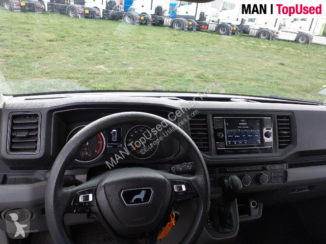 Autoutilitară MAN TGE 3.180 4X2F SB