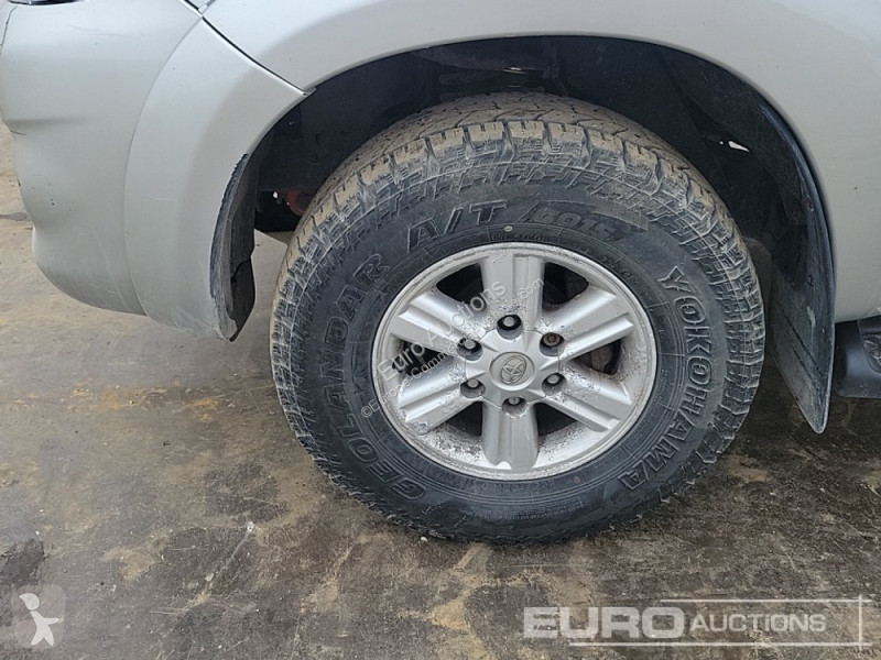Furgoneta Toyota Hilux