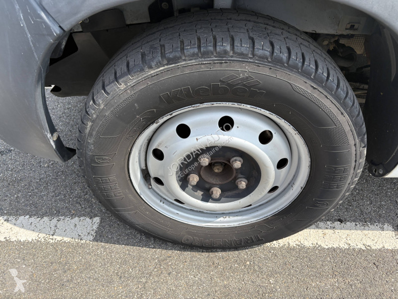 Veicolo commerciale Renault II 2.5 Dci 120 L3H3...