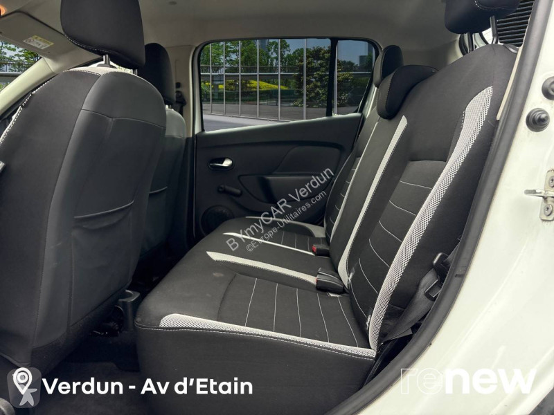 Veículo utilitário Dacia Sandero SCe 75