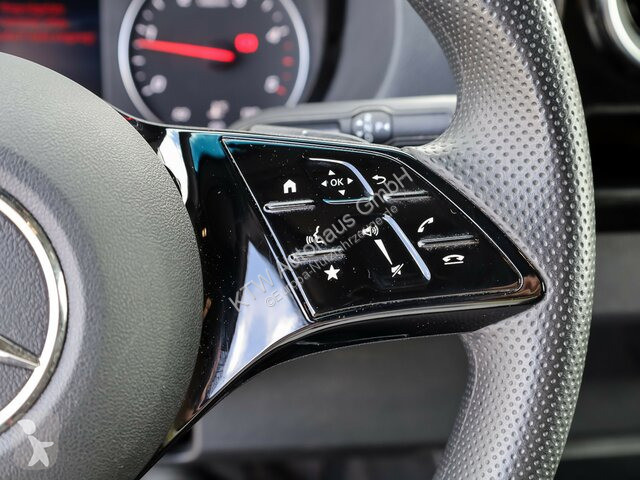 Véhicule utilitaire Mercedes 317...