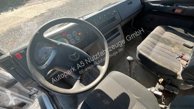 Furgoneta Mercedes 616 D Werkstattwagen...