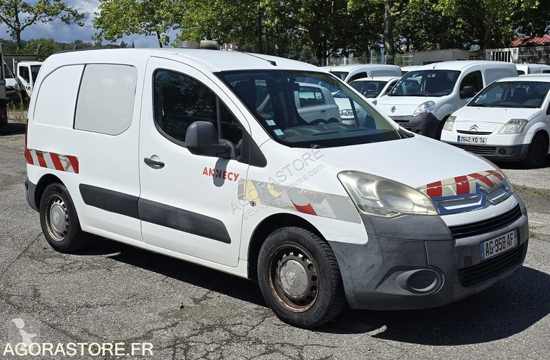 Véhicule utilitaire Citroën BERLINGO