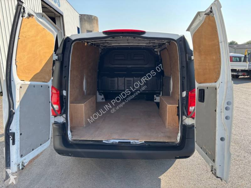 Véhicule utilitaire Mercedes
