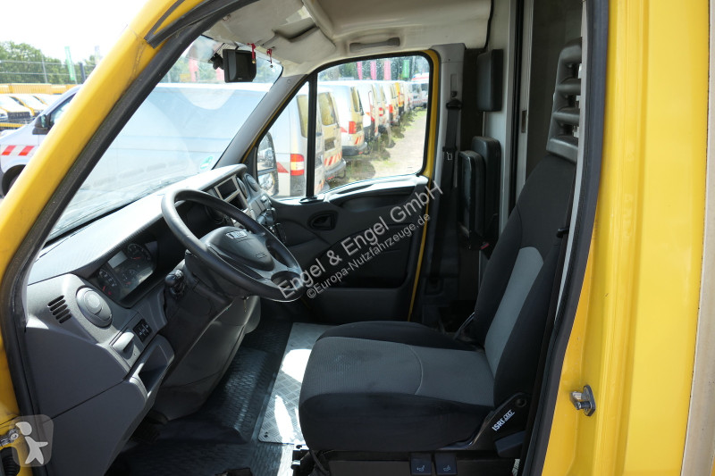 Nyttofordon Iveco Daily 35 S11 C30C KURZ...