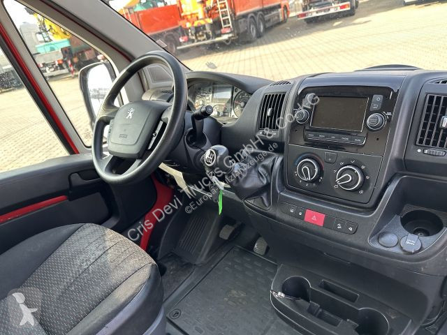 Véhicule utilitaire Peugeot Verkaufsfahrzeug...