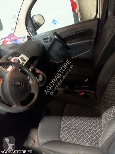 Véhicule utilitaire Renault KANGOO