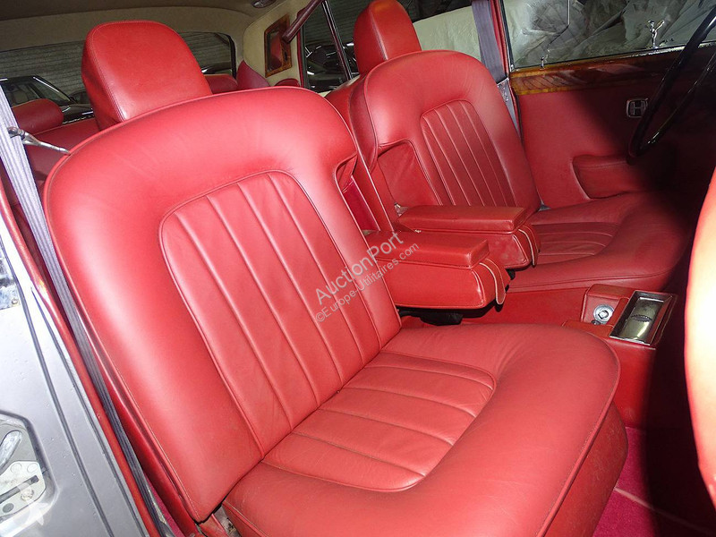 Véhicule utilitaire Rolls-Royce  Silver Shadow II