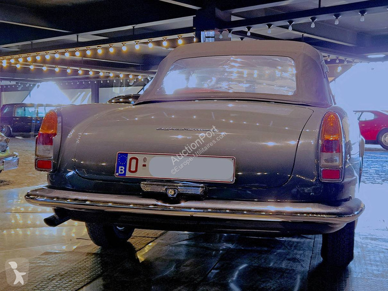 Furgoneta Alfa-Roméo 2000