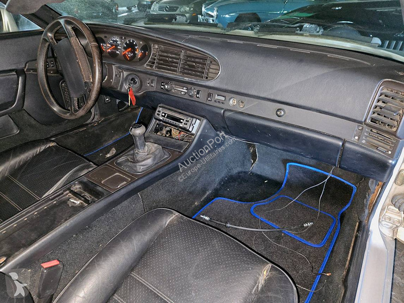 Furgoneta Porsche Turbo 944