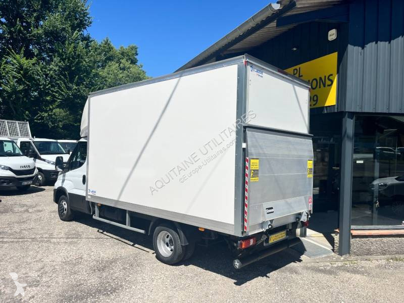 Véhicule utilitaire Iveco