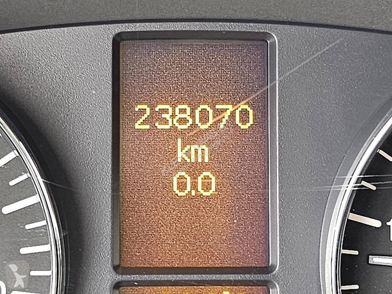 Autoutilitară Mercedes 516 ac automaat EURO6