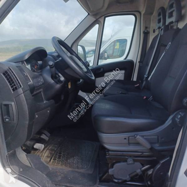 Veículo utilitário Peugeot