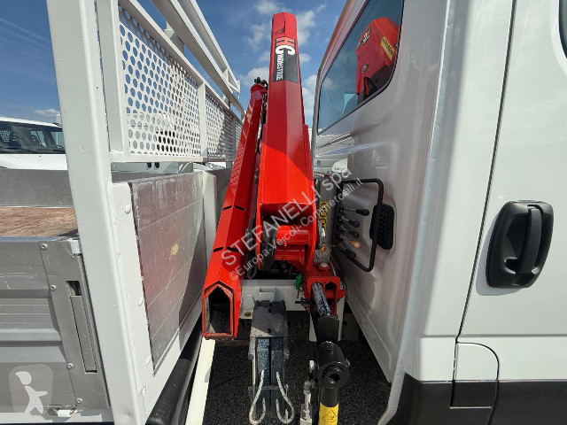 Autoutilitară Iveco DAILY 35C14 CASSONE CON GRU