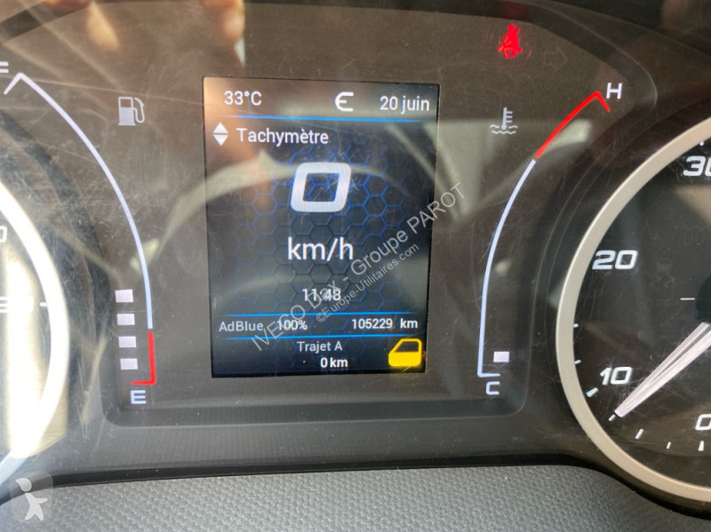 Veicolo commerciale Iveco 35S14 V12