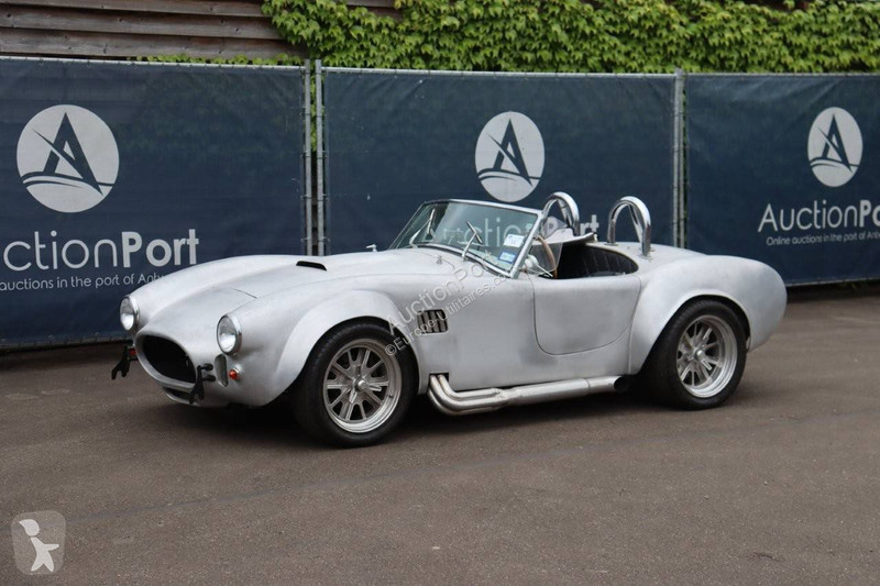 Furgoneta   Cobra replica