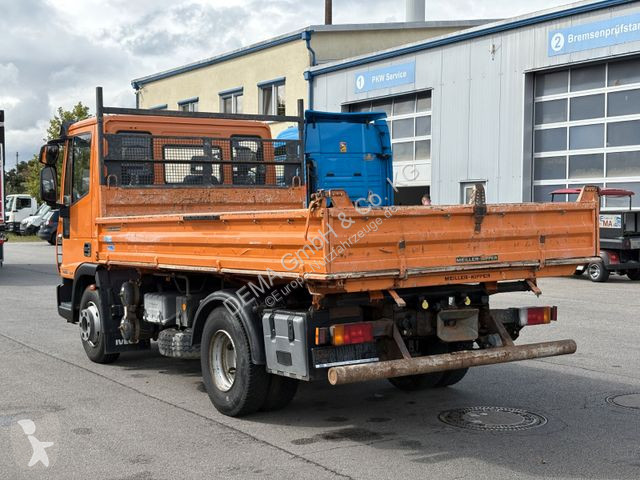 Véhicule utilitaire Iveco...