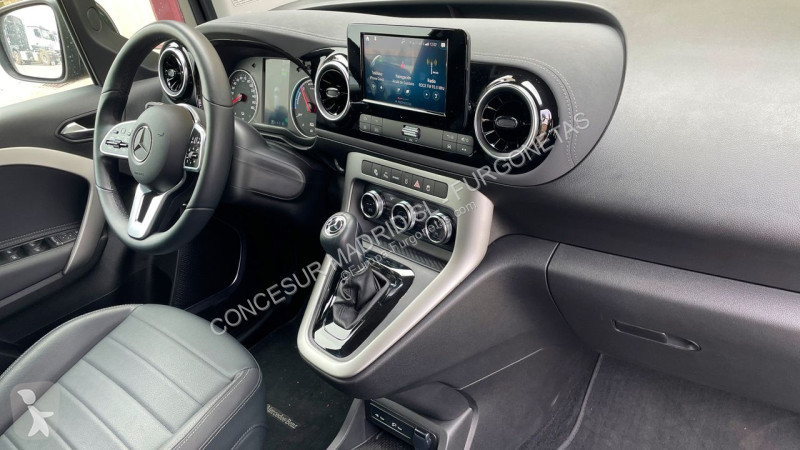 Autoutilitară Mercedes 200 45 kWh