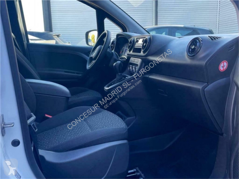Véhicule utilitaire Mercedes eCitan Furgón Pro...