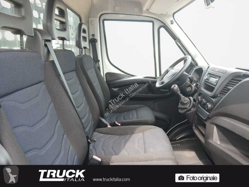 Véhicule utilitaire Iveco V