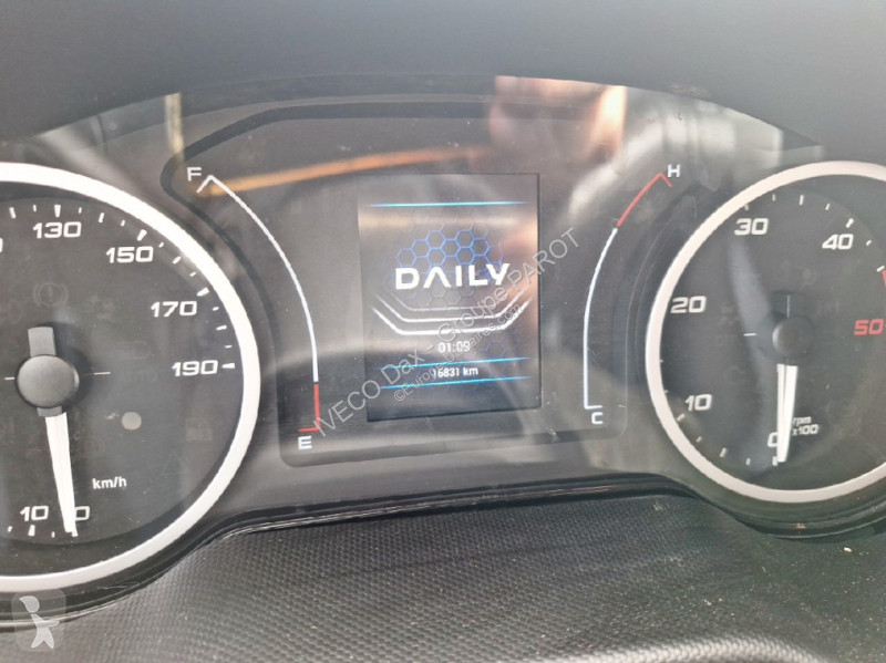 Veículo utilitário Iveco 35C16H3.0 empattement...