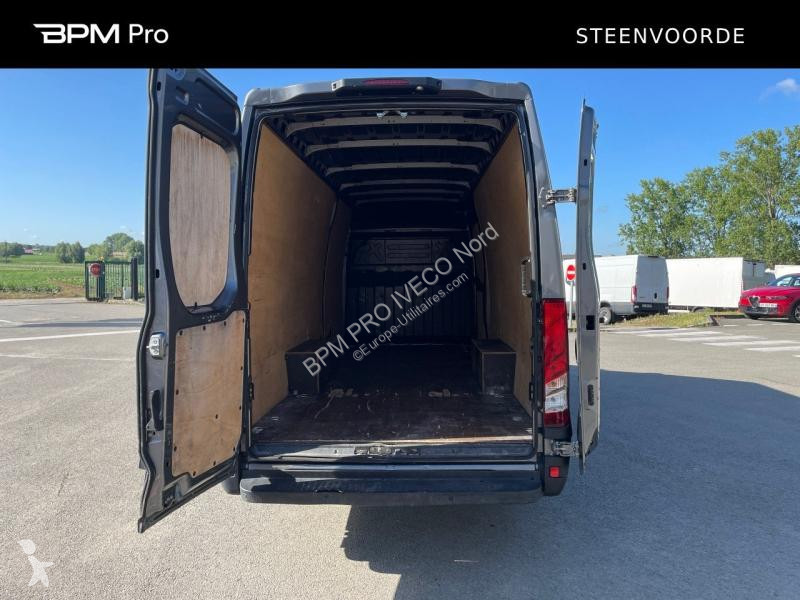 Veicolo commerciale Iveco 35S Fg 35S18HA8 V16...