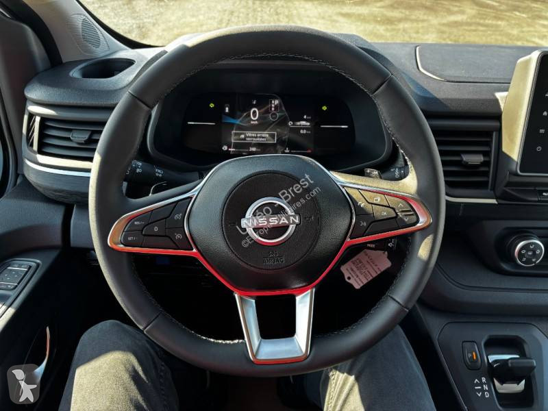 Véhicule utilitaire Nissan