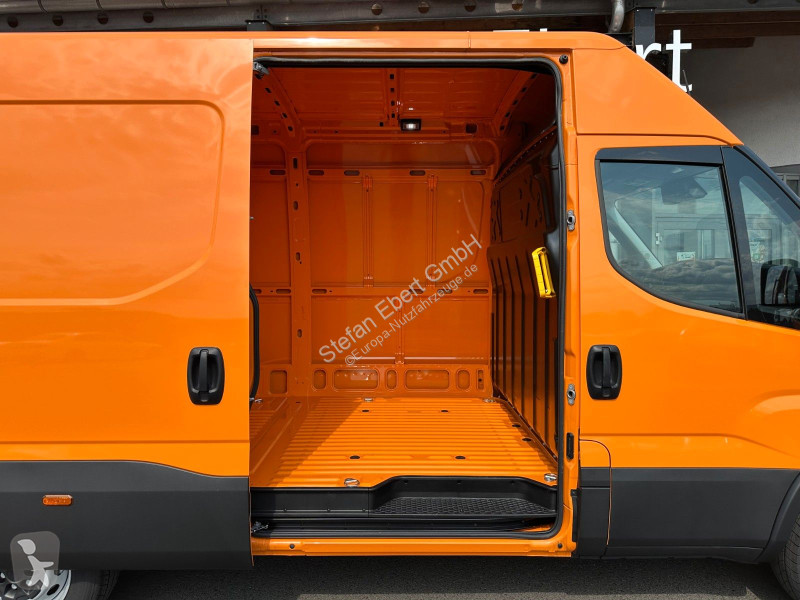 Iveco 35S16 HA8 *R.3520mm*Neues Modell*...