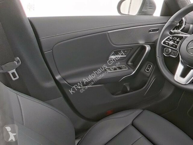 Samochód dostawczy Mercedes CLA 180 Shooting...