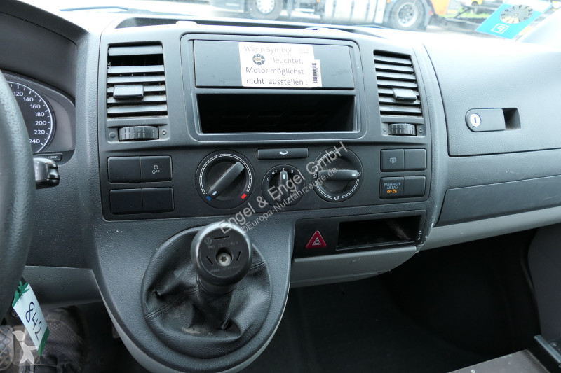 Véhicule utilitaire Volkswagen T5 Transporter...