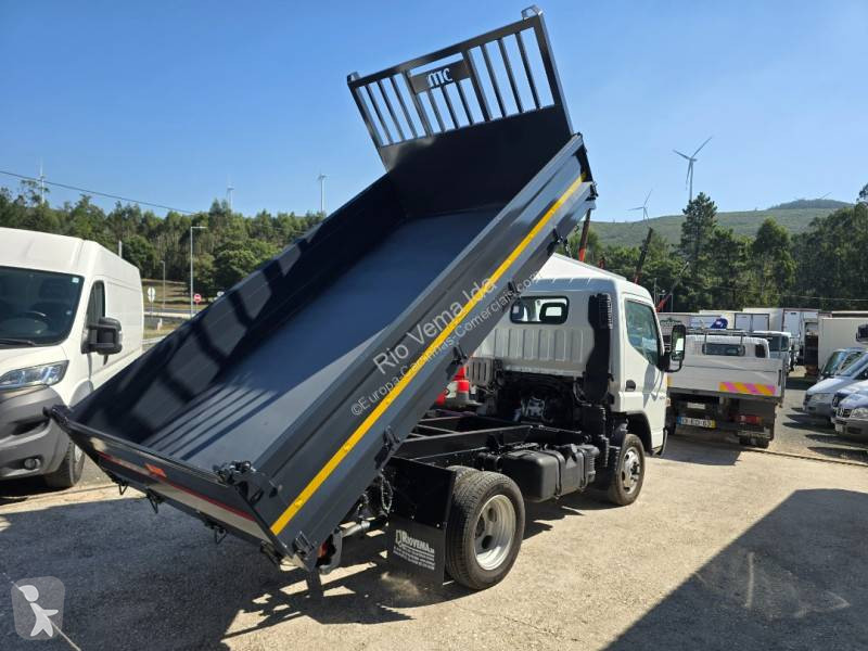 Mitsubishi Fuso  Transporter
