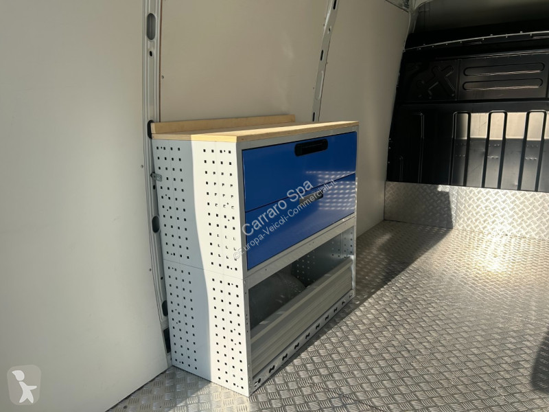 Veicolo commerciale Iveco V