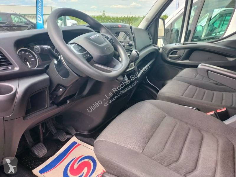 Лекотоварен автомобил Iveco