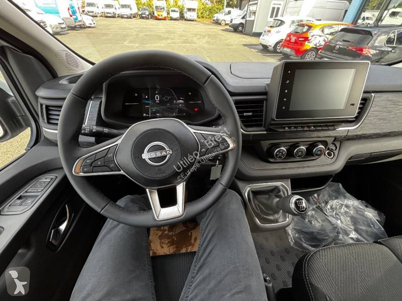 Samochód dostawczy Nissan