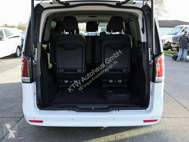 Véhicule utilitaire Mercedes EQV 300...