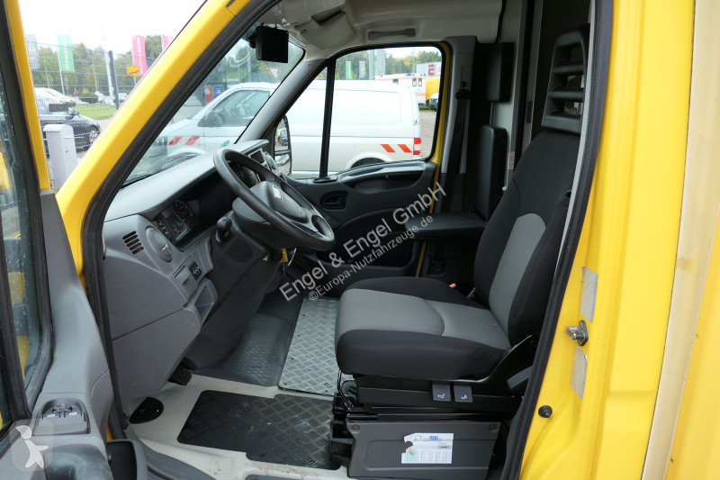 Véhicule utilitaire Iveco Daily 35 S11 C30C...
