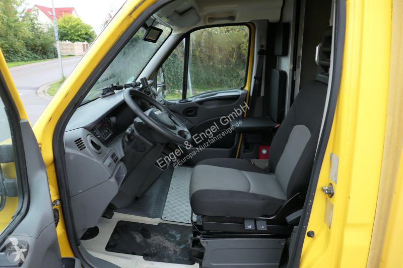 Véhicule utilitaire Iveco Daily 35 S11 C30C...