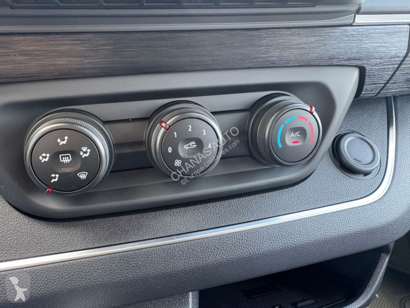 Véhicule utilitaire Renault BLUE DCI 150 GSR2...