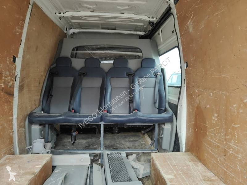 عربة نفعية Iveco