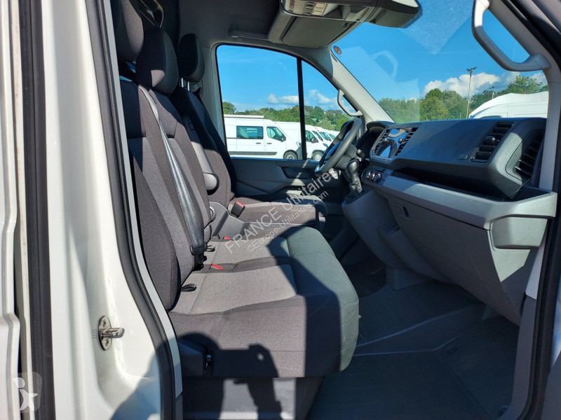 Véhicule utilitaire Volkswagen CRAFTER FG BVA...