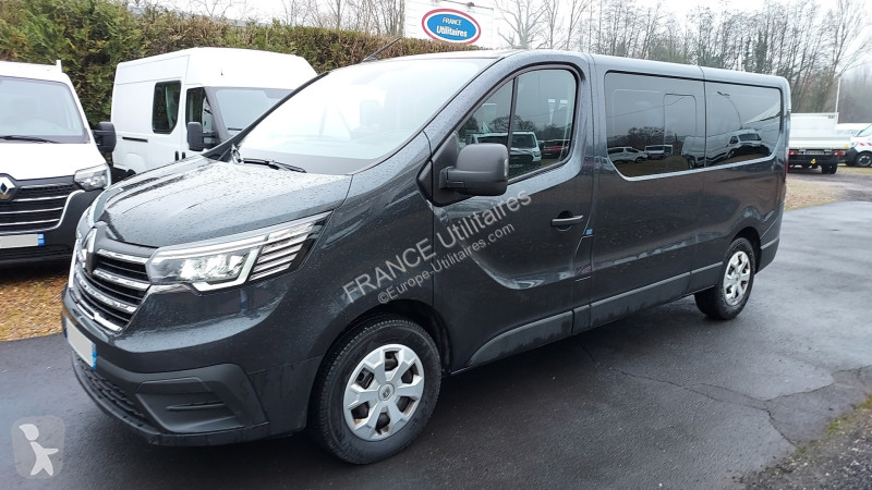 Véhicule utilitaire Renault TRAFIC III COMBI...