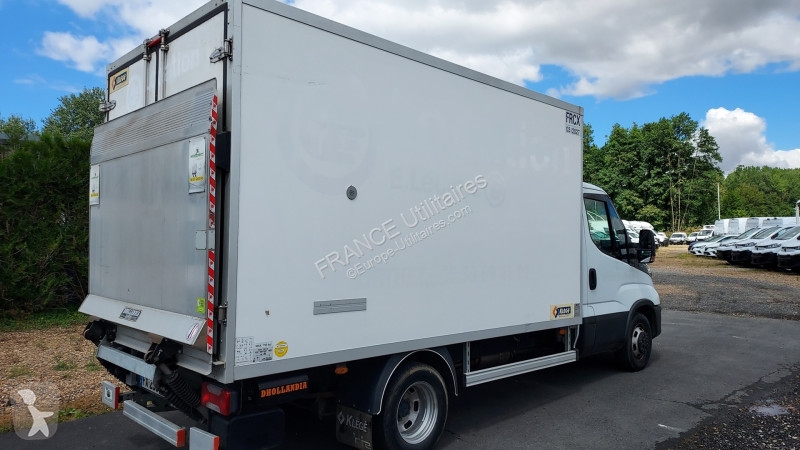 Véhicule utilitaire Iveco DAILY FRIGO RTE/SECT...