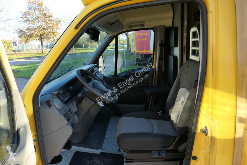 Samochód dostawczy Iveco Daily 35 S11 C30C...